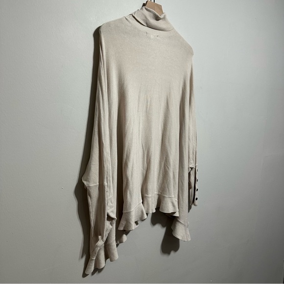 Women’s Alfani Turtle Neck Cream Long Sleeve Ruffle Sweater Size Large - Picture 8 of 8